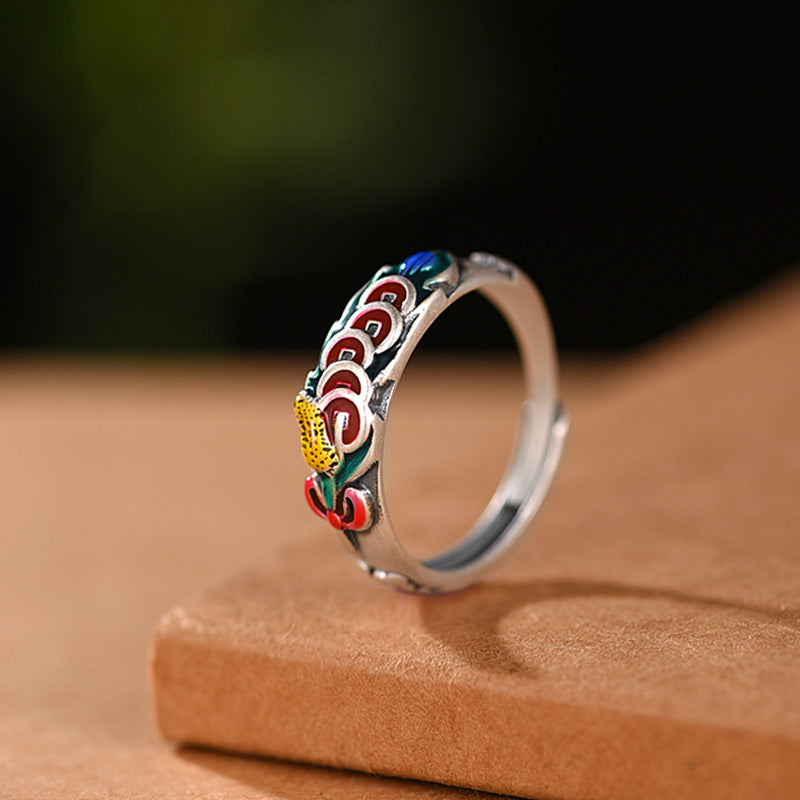 Fashion item, copper ring, fortune, good luck. Ethnic flavor, a meaningful girl, a ring that can be worn on any outfit